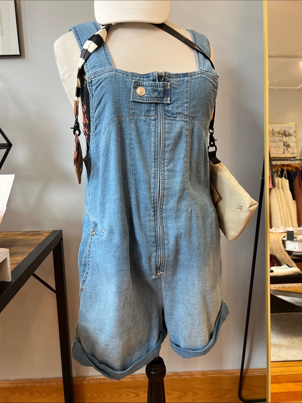 We the Free People Jude Shortalls - Picture 7 of 7